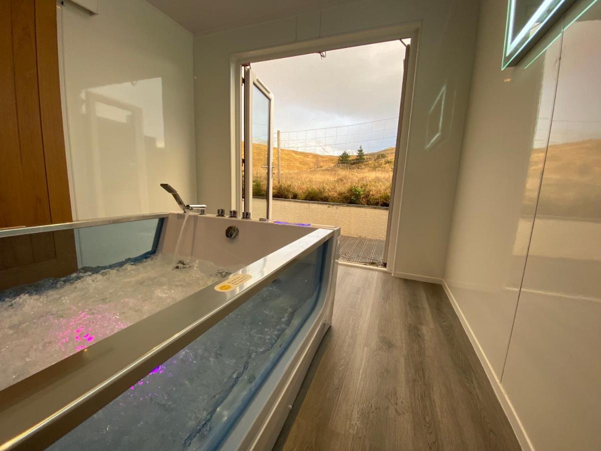 Highland Stays - Ben View Room & Jacuzzi Bath Fort William Zewnętrze zdjęcie